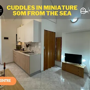 https://coccola-in-miniatura-centro-storico.hotelitalianriviera.com